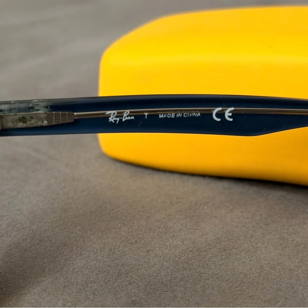 Ray-Ban Navy Glasses Frame with Bright Yellow Case for kids